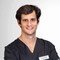 Especialista en implantología y periodoncia Dr. Jorge Ferrús