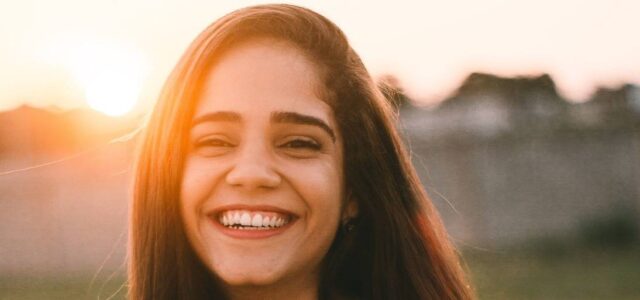 Peróxido de hidrógeno para blanqueamiento con lámpara Peróxido de hidrógeno para blanquear los dientes
