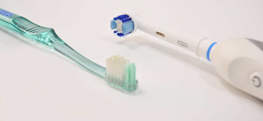 Cepillado de dientes con cepillo eléctrico » Rocio Mompo