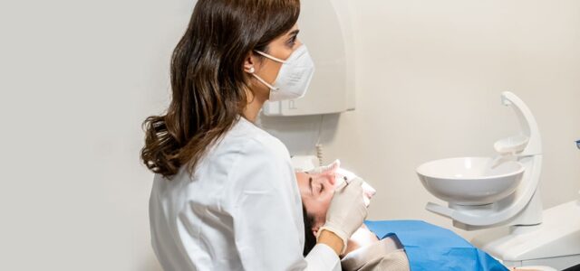 Diente conoide Dientes cónicos