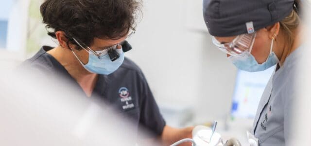 Implantes monofasicos o monobloque