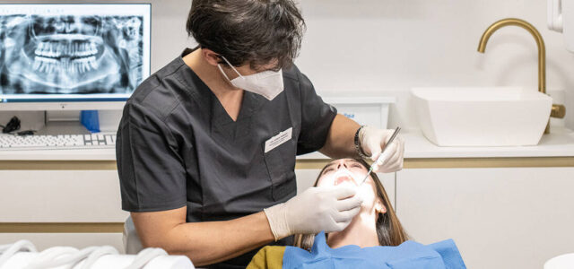 Sífilis congénita dientes Dientes de Hutchinson radiografía