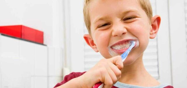 Pasta de dientes con flúor Fluorosis dental