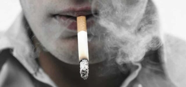 Efectos del tabaco en implantes Fumar y su efecto en implantes dentales