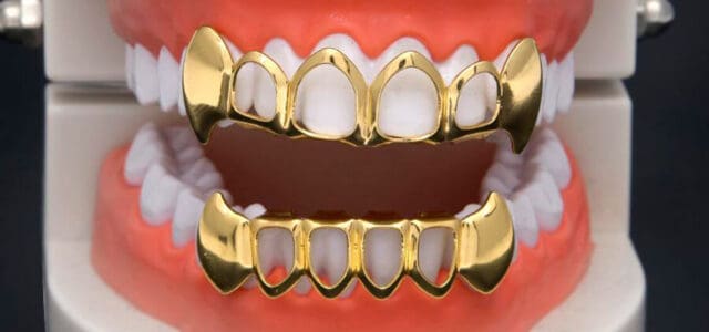 Grillz dentales: todo sobre la tendencia de joyas en los dientes