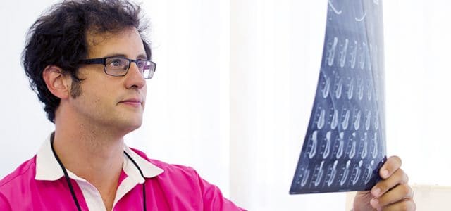 Colocación de implante tras extracción Colocación inmediata del implante dental