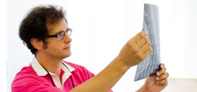 Mejor implantólogo de Madrid Doctor Jorge Ferrús