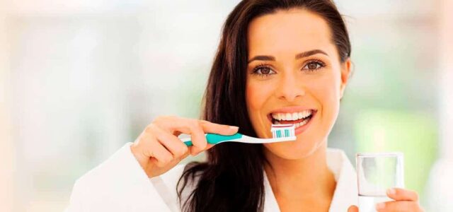 Cómo lavarse los dientes correctamente Cómo lavarse bien los dientes