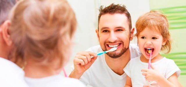 Pasta de dientes infantil