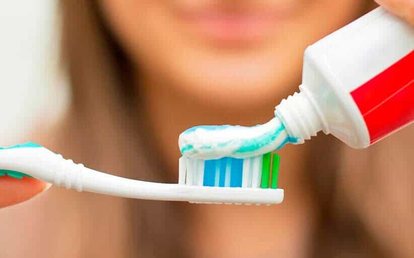Pasta dental para blanquear los dientes