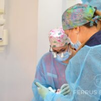 periimplantitis que es